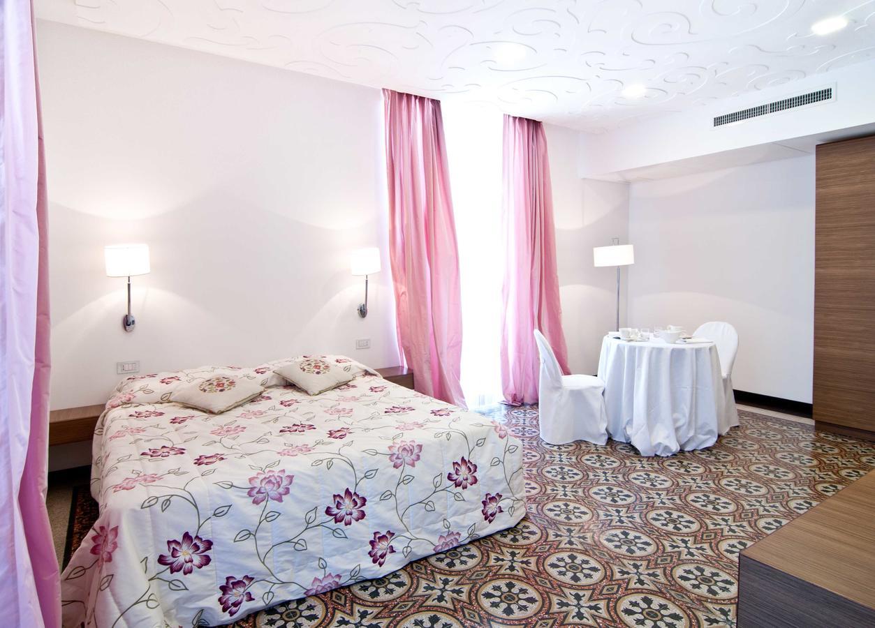 Bed and Breakfast Palazzo Dei Concerti Torre Annunziata Exterior foto